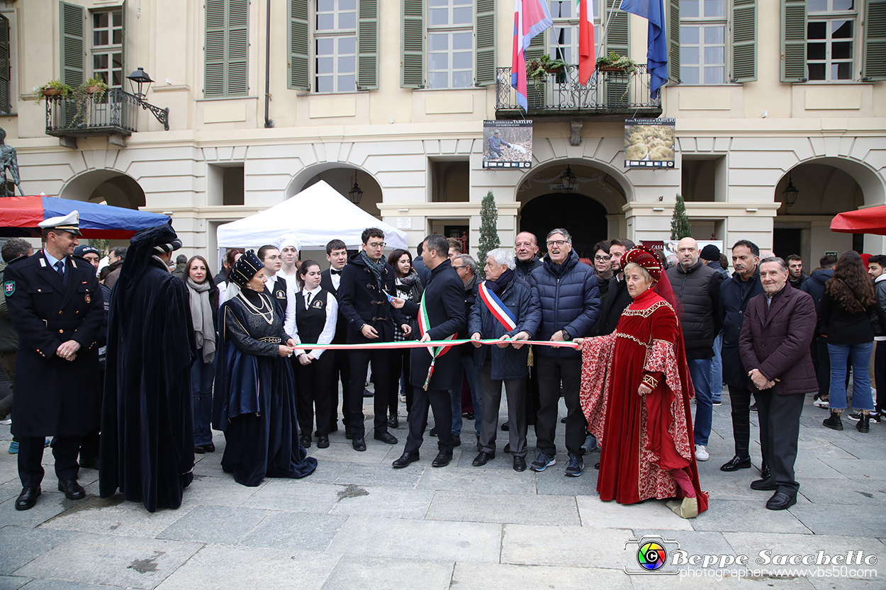 VBS_6867 - Fiera dei Santi - 12.ma Fiera Nazionale del Tartufo.jpg